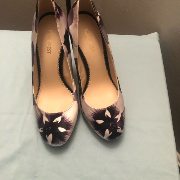 Nine West Floral Satin platform heels - Picture 5 of 12